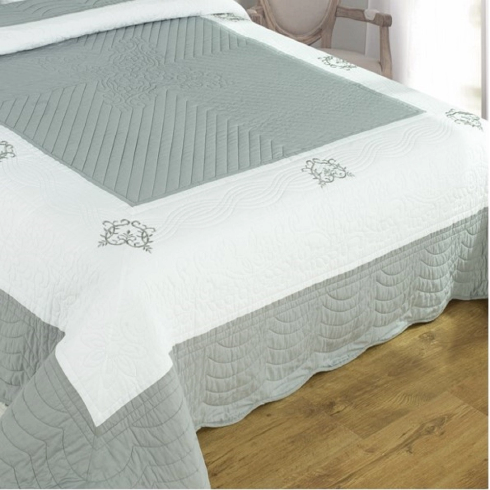 Boutis Peaceland Gris 260x260 cm + 2 Taies d’Oreiller carrées – Couvre lit Matelassé Élégant – Idéal pour Grand Lit Double
