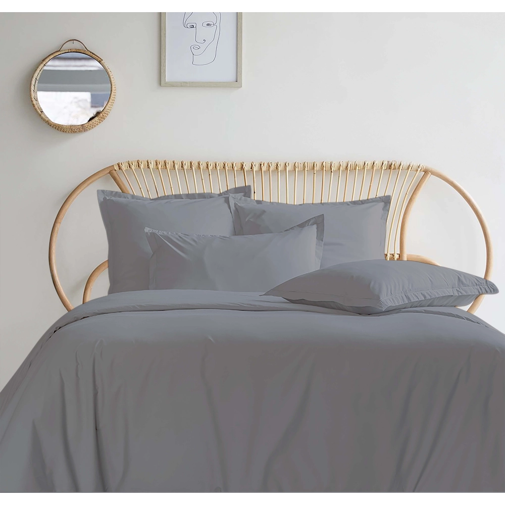 Housse de couette 280x240 + 2 taies 65x65 cm – 100% Percale – Tissage serré 80 fils - Finition rabat – Traitement Easy Care
