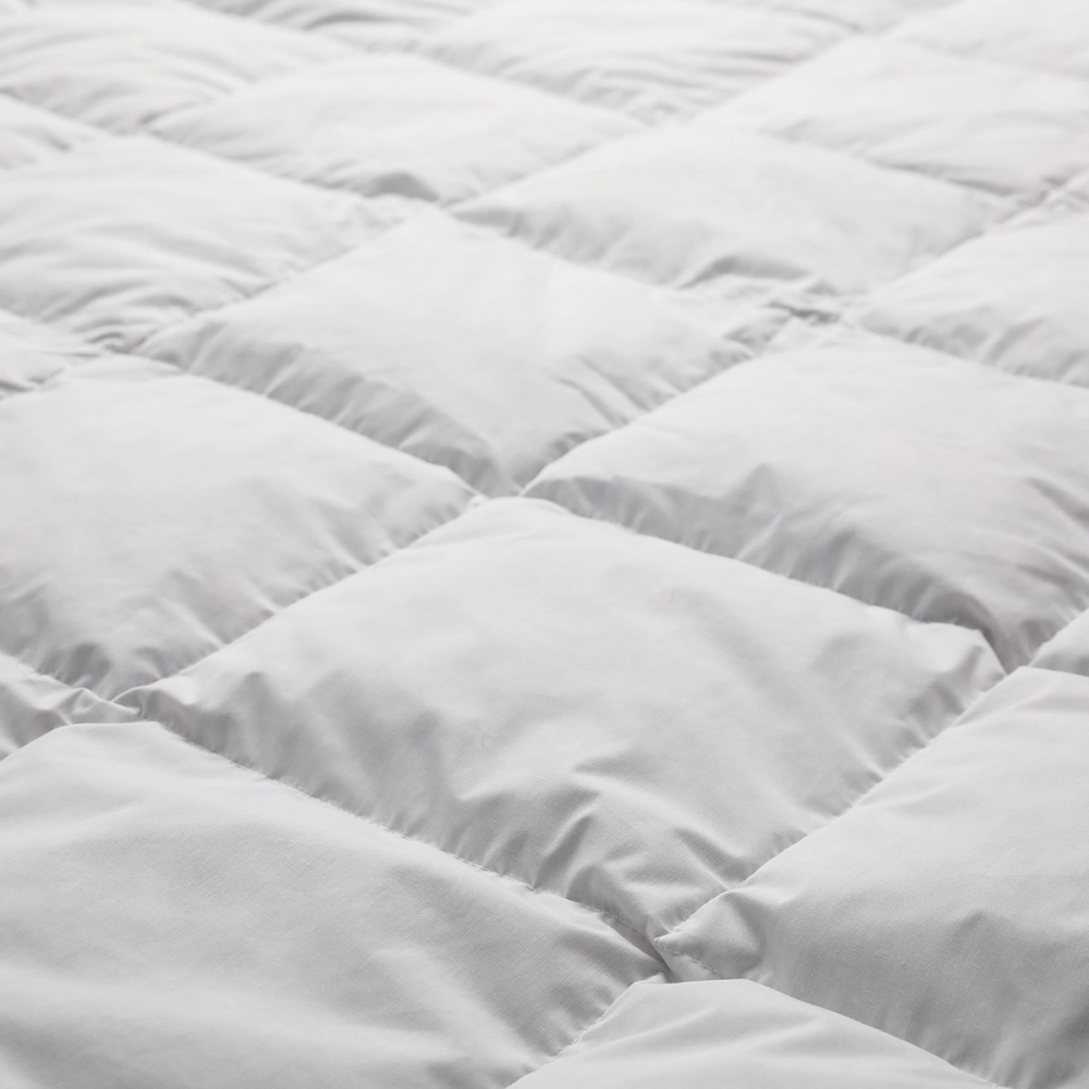 Couette hiver 90% Duvet 300 g/m² 240x260 cm - Fabrication Française - Chaude et gonflante