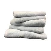 Lot de 5 serviettes gris perle, éponge 100 % coton 600 g/m² - Douceur et absorption, 3 tailles adaptées à chaque besoin