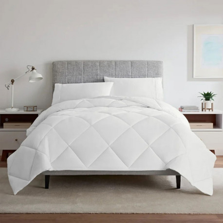 Couette Lavable à 95° 200x200 sur un lit double