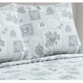 Zoom sur les taies d'oreiller de notre couvre lit Valentine.