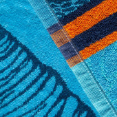 Serviette de plage coquillages bleue & rouge - détail