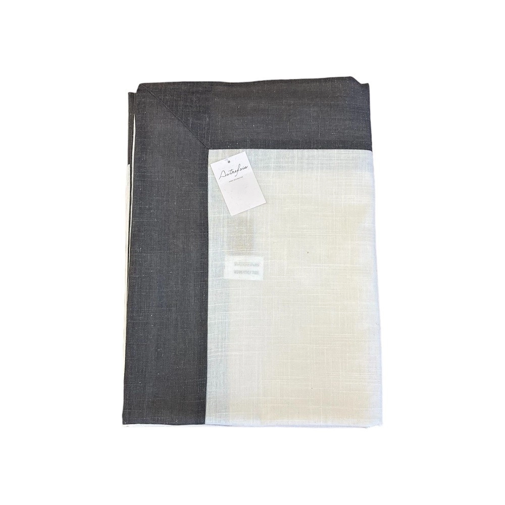 Nappe Brodée Gris Blanc 180x300 cm + 12 serviettes assorties