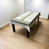 Nappe Brodée Blanc Gris 160 x 250 cm fond décoratif