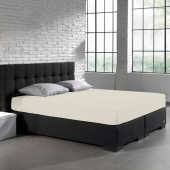 Visuel d'ambiance sur tout le lit, le drap housse jersey extensible coloris blanc