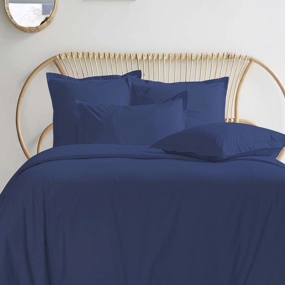 Housse de couette 280x240 + 2 taies 65x65 cm – 100% Percale – Tissage serré 80 fils - Finition rabat – Traitement Easy Care
