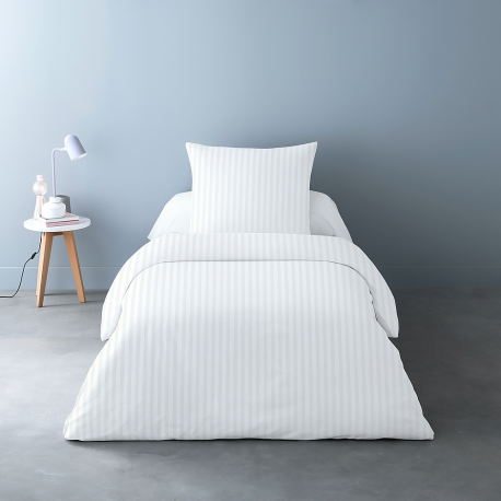 Visuel housse de couette percale satin blanc 1 place 140x200 cm vendu avec une taies d'oreillers
