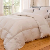 Couette hiver 90% Duvet 300 g/m² 240x260 cm - Fabrication Française - Chaude et gonflante