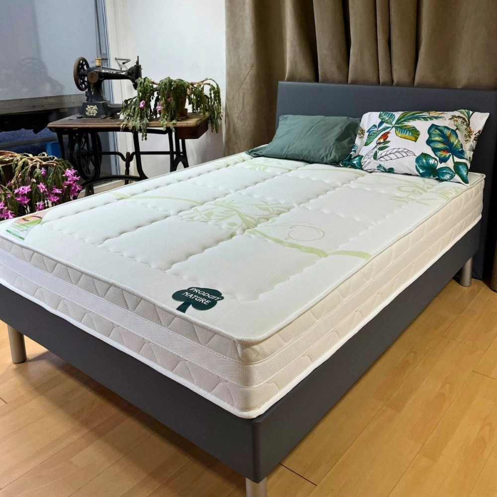 Matelas à mémoire de forme Atmos Nature - Épaisseur 23 cm, densité 55 kg/m³, accueil moelleux, Fabrication Française