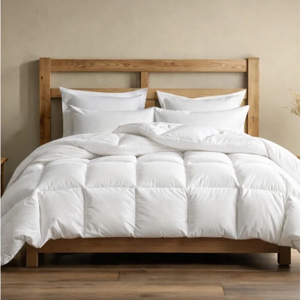 Couette naturelle 4 saisons Jumelable Fabriquée en France – 2 couettes duvet 130 g/m² - Légère, chaude et gonflante