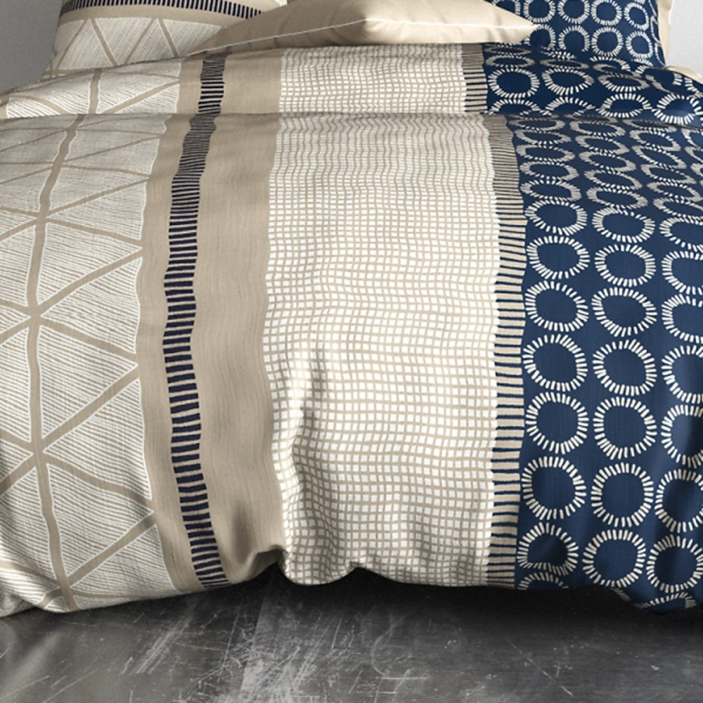 Housse de couette 220x240 cm NAIROBI + 2 taies 100% coton 57 fils - Parure de lit inspiration ethnique bleue et sable