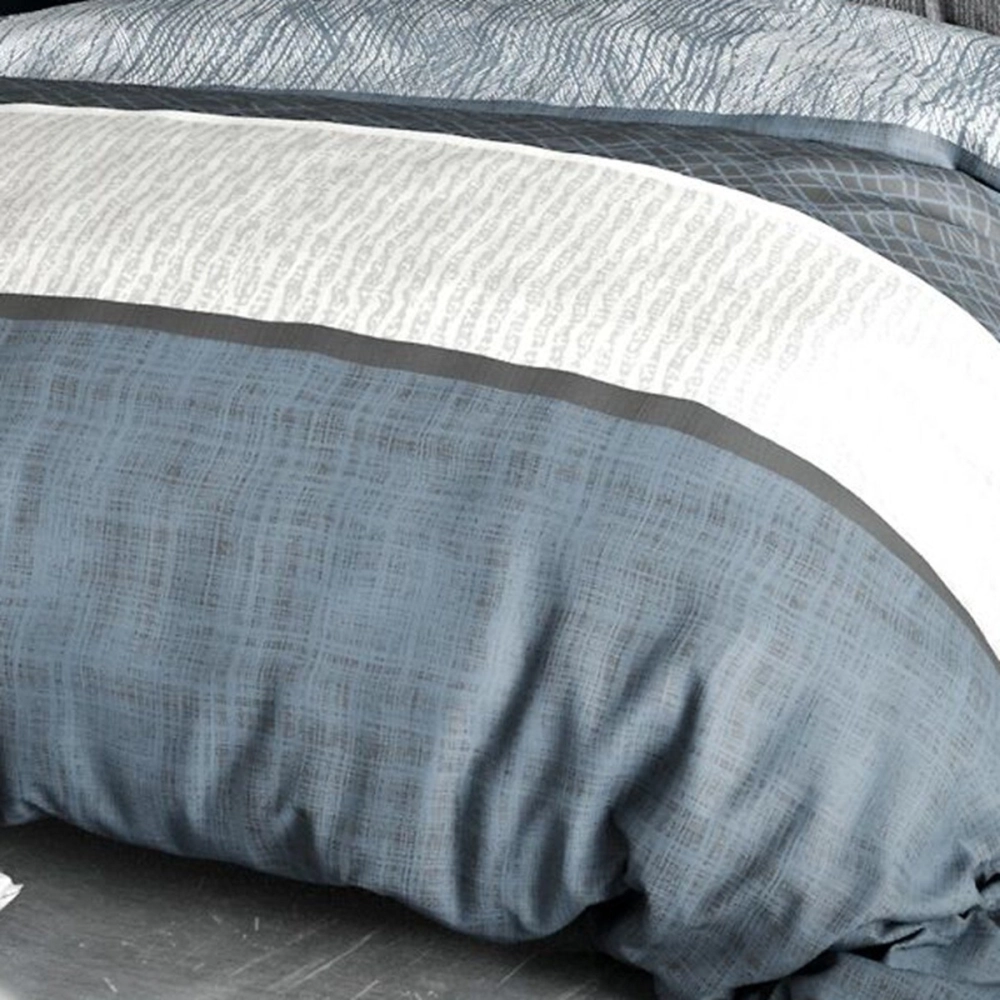 Housse de Couette 240x260 cm BRÉHAT 100% coton 57 fils - Parure de lit lignes bleues et grises + 2 taies - Finition boutons
