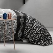 Zoom sur le motif de la housse de couette 240x260 cm Pavage coton 57 fils