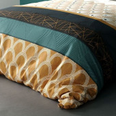 Détails de smotifs patterns jaunes, bleus, beiges et noirs de la housse de couette 260x240 cm BANGUII 100% coton