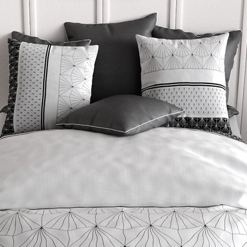 Housse de couette 260x240 cm CASTA - Parure de lit 100% coton 57 fils – Motifs graphiques noirs et blancs + 2 taies d’oreiller
