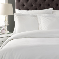 Housse de Couette 240x280 uni blanche en coton + 2 taies carrées