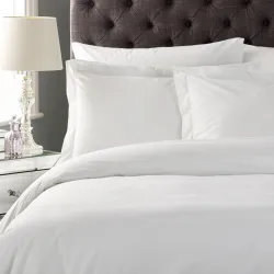 Housse de Couette 240x280 uni blanche en coton + 2 taies carrées
