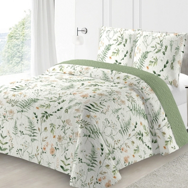Boutis fleuri printanier, motifs fleurs vert beige, rose sur fond blanc - 220x240 cm