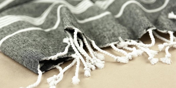 Quelles différences entre une fouta et un drap de plage ?