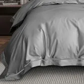 Housse de couette grise brodée 220x240 cm satin de coton 120 fils/cm² - zoom sur la finition